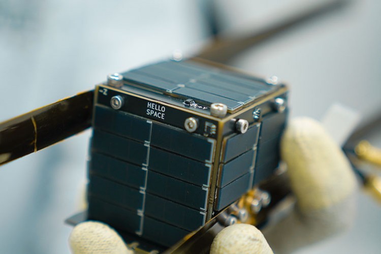 Cep uydusu 'İstanbul' uzaya fırlatıldı