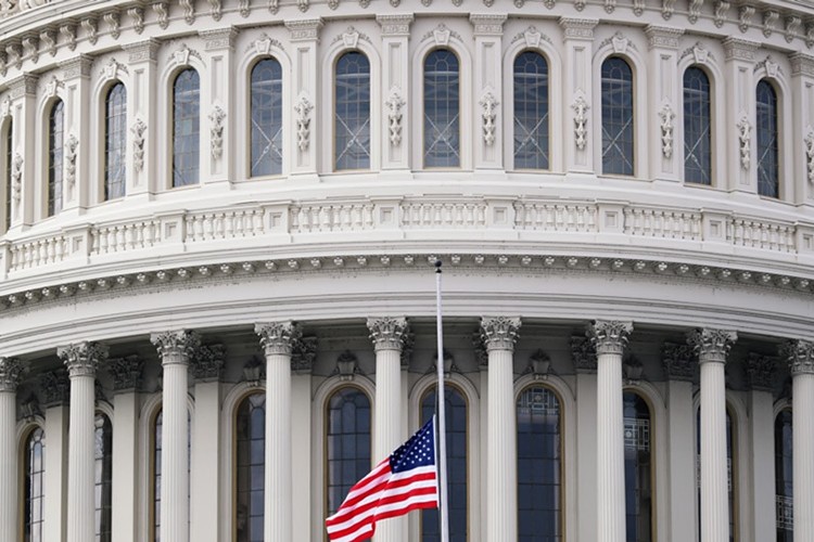Trump Senato'da aklandı