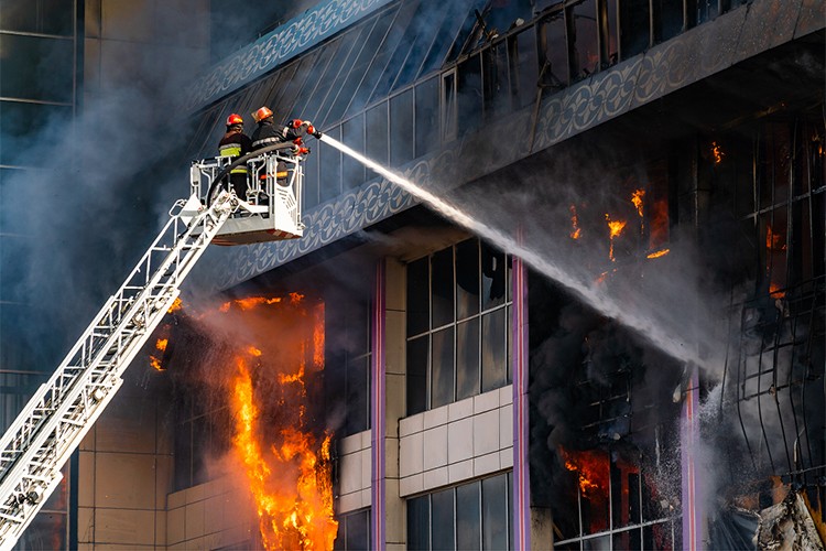 Elektrik Tesisatından Kaynaklı Yangınları Önlemek için Alınması Gereken Önlemler
