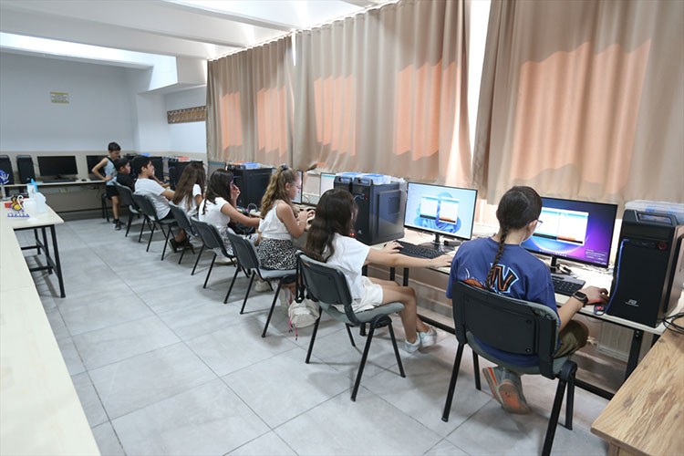 Ortaokul öğrencileri için "zanaat atölyeleri" açılıyor