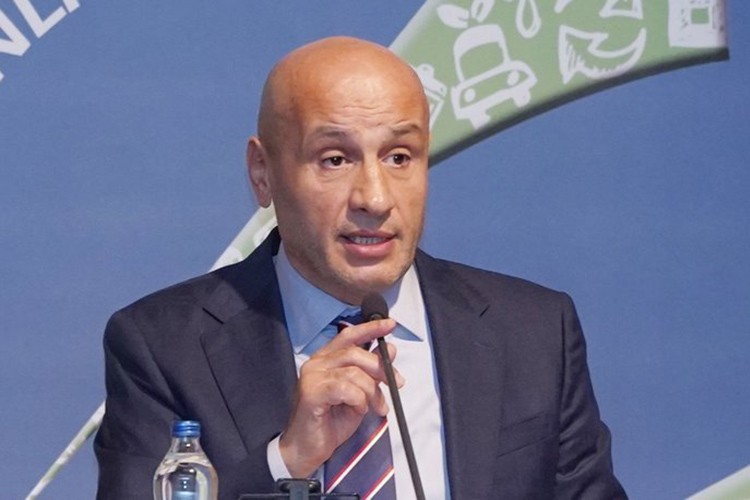 "500 - 600 dolarlık asgari ücretle rekabeti kaybederiz"