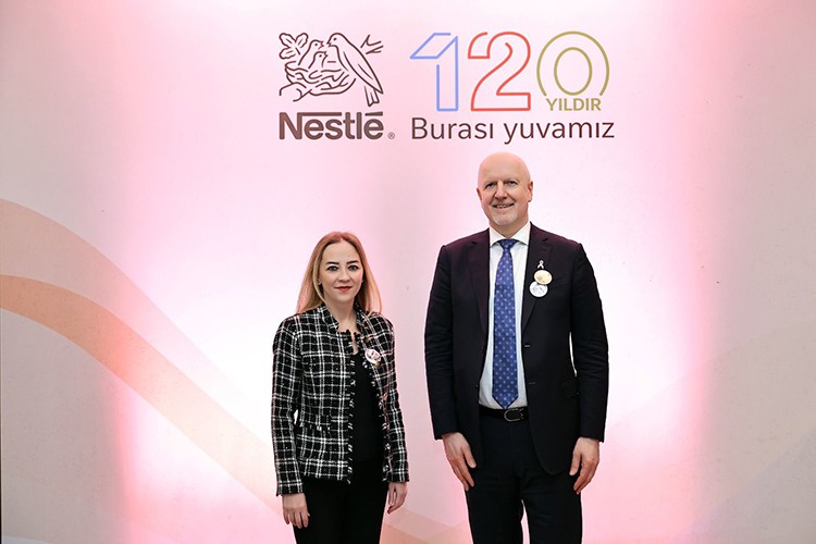 Nestlé'den 120'nci yılda çifte etki