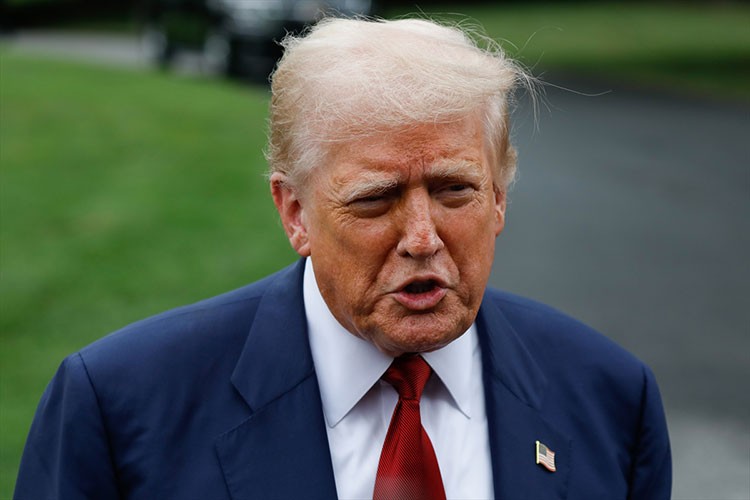 Cook'un görevden alınmasına izin verilmesini istedi