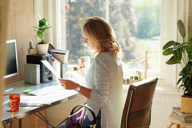 Evde verimli ofis ortamı