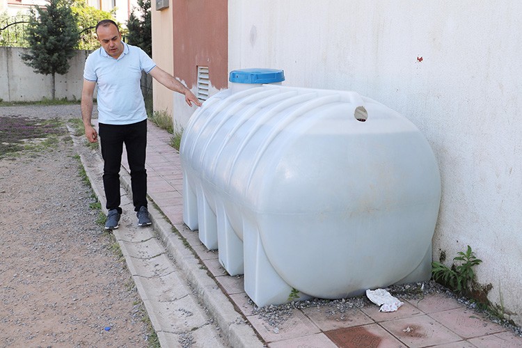 Okulun elektriği güneşten, suyu yağmurdan karşılanıyor
