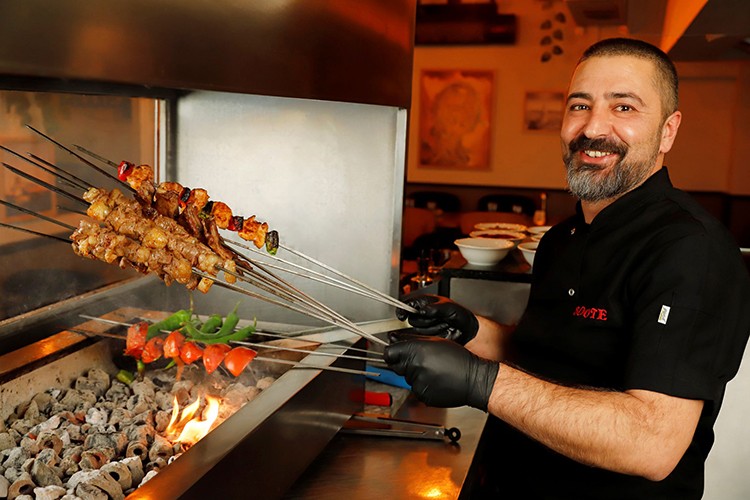 Beşiktaş'ta sofralara yeni bir ruh: Soote Meze Bistro