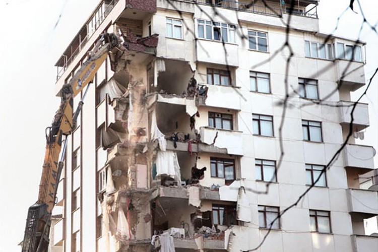 Halk sigorta peşine düştü