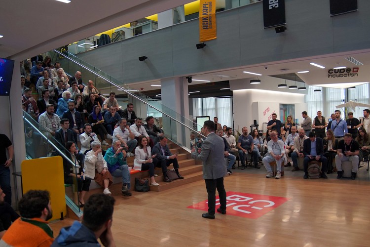 Teknopark İstanbul'da girişimciler, yatırımcılarla buluştu!