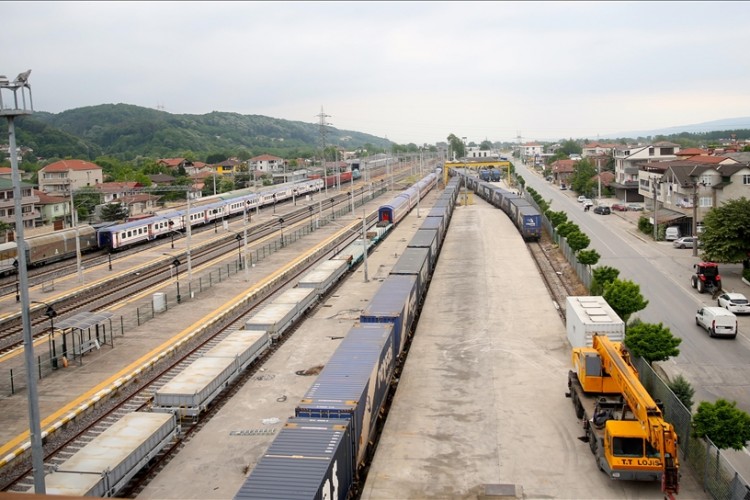 Sakarya'dan ilk 5 ayda yaklaşık 2,5 milyar dolarlık ihracat