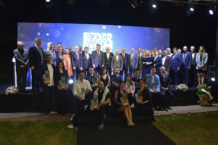 Tasarımda uluslararası yolculuk Ezberbozan'dan başlıyor