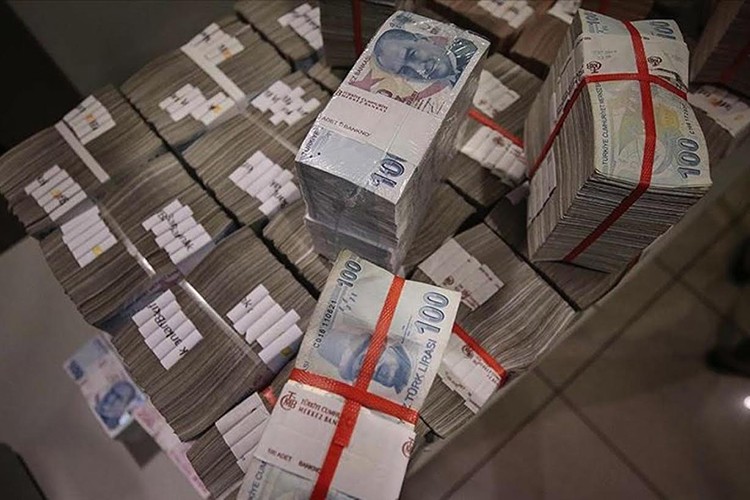 Bütçe olumlu düzlüğe girdi