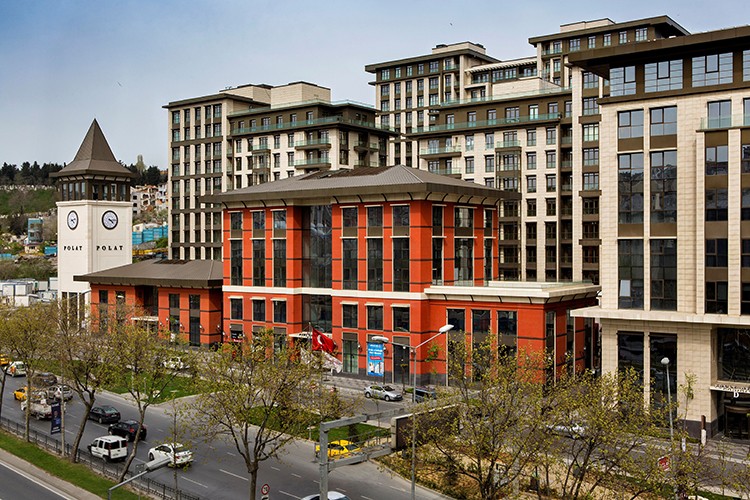 Yenilenen Piyalepaşa Çarşı şehre yeni bir soluk getiriyor