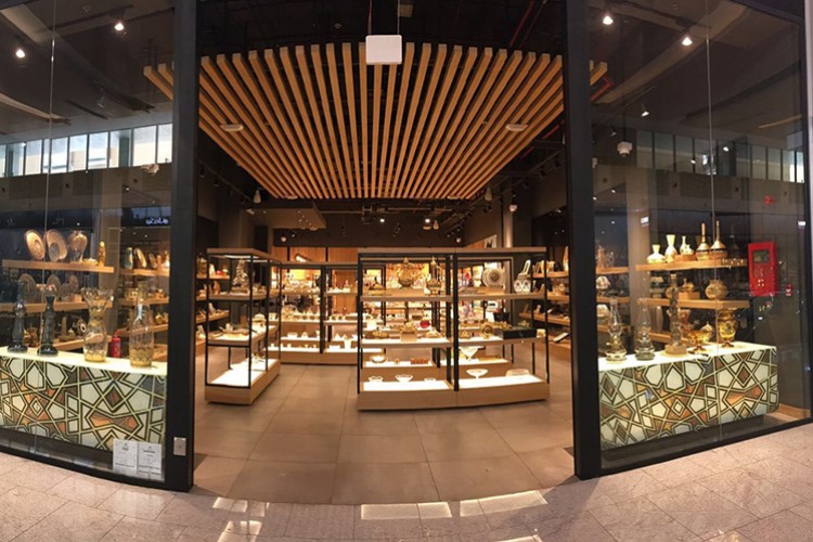 İlk franchise mağazayı açtı