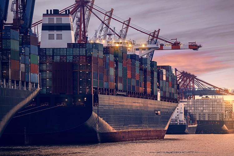 Dış ticaret açığı yüzde 7.5 azaldı