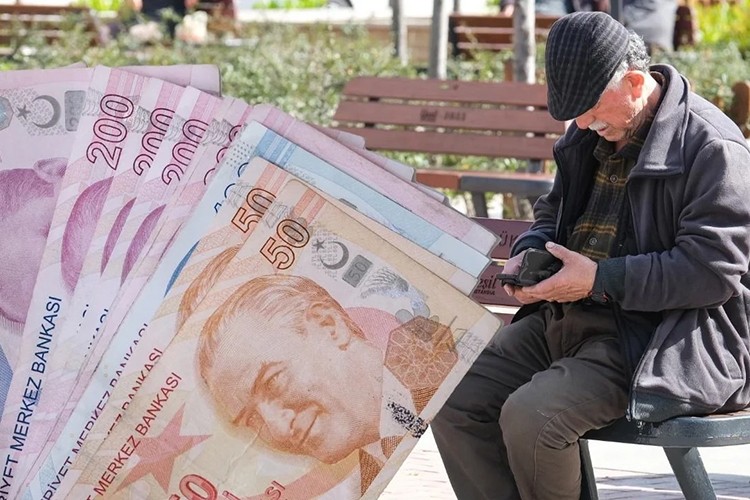 Emeklilerin maaş farkı ne zaman ödenecek?