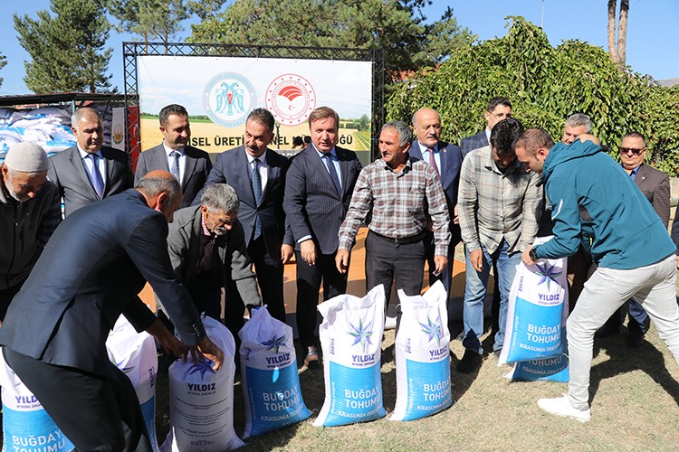 Erzincan'da çiftçilere 349 ton buğday tohumu dağıtımı