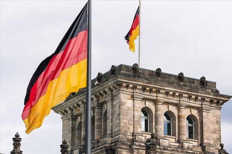 Alman ekonomisi 2. çeyrekte toparlandı