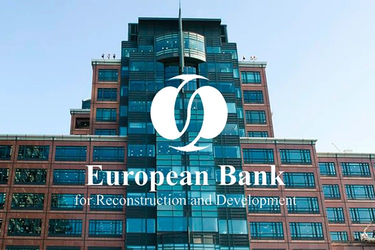 EBRD'den kadınların iş hayatına katılımına destek