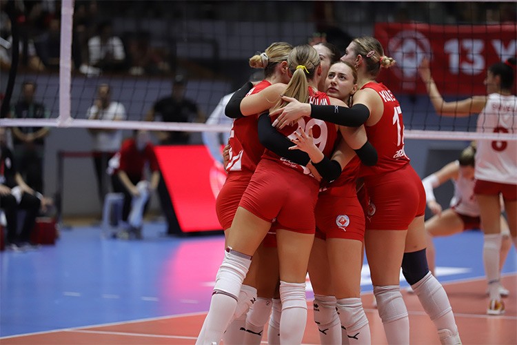 Sultanlar Ligi coşkusunu yeniden İzmir'e taşındı