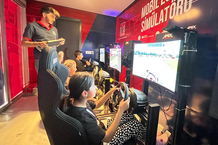 TOSFED Mobil Eğitim Simülatörü Adana'da