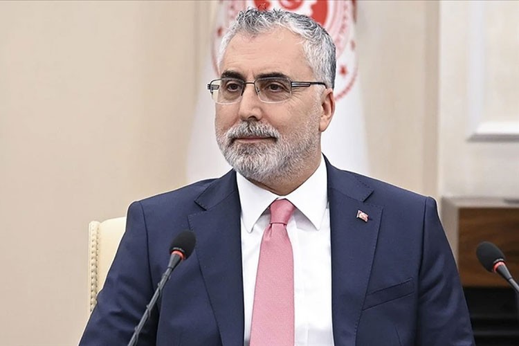 "İstihdam oranında tarihimizin en yüksek seviyesine ulaştık"