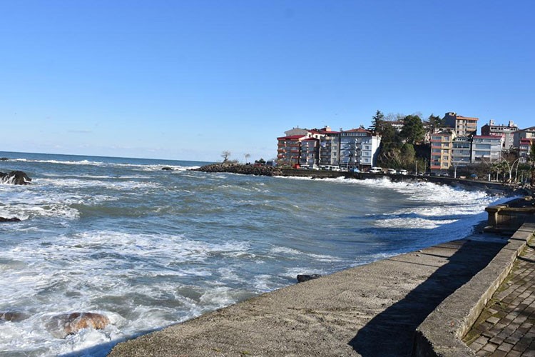 Giresun'da denize girişler yasaklandı