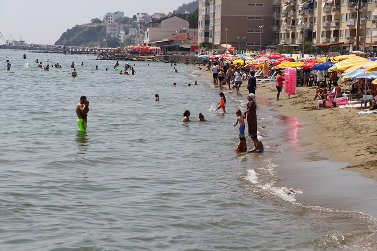 Trakya'da iki günde 48 kişi sıcak çarpması nedeniyle rahatsızlandı