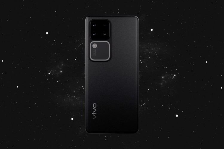 Pil sağlığı garantisi veren ilk Android telefon vivo V30 Türkiye'de raflardaki yerini aldı