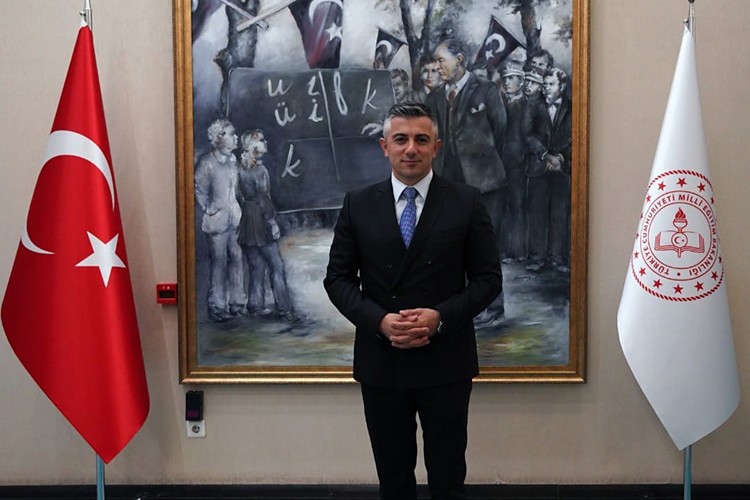 Arçelik ve Beko'dan "Eğitim Neferlerine Minnet Kampanyası"