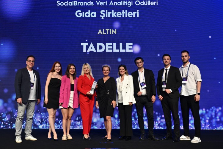 Brandverse Awards'tan Tadelle ve Sarelle'ye ödül