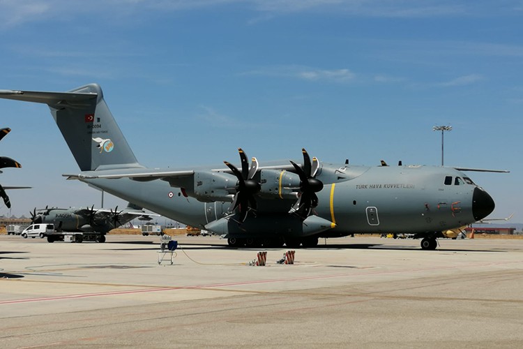 9. "uçan kale" teslim edildi