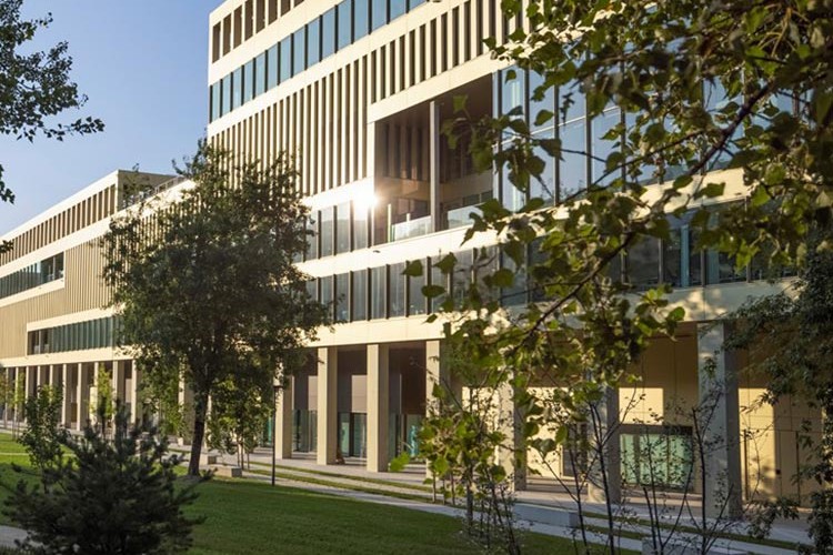 Daha fazla insan merkezli bina olarak ödüllendirdi