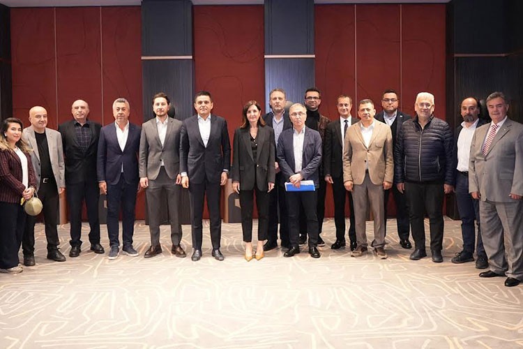 'Nitelikli insan kaynağıyla geleceği inşa edeceğiz'