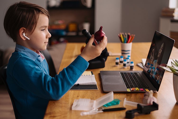 Eğitimde teknoloji bilişsel düşünme yeteneğini geliştiriyor