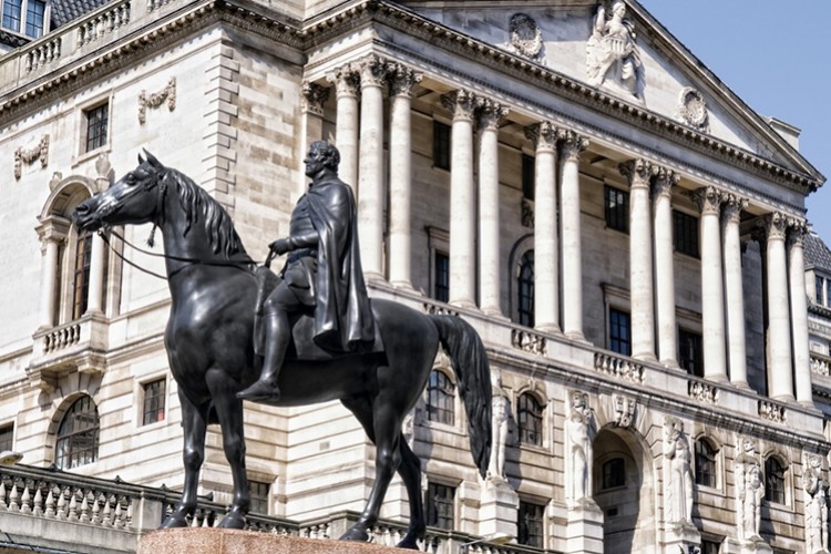 İngiltere Merkez Bankası politika faizini artırdı
