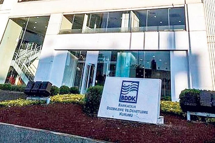 3 bankaya yasak kalkabilir ama...