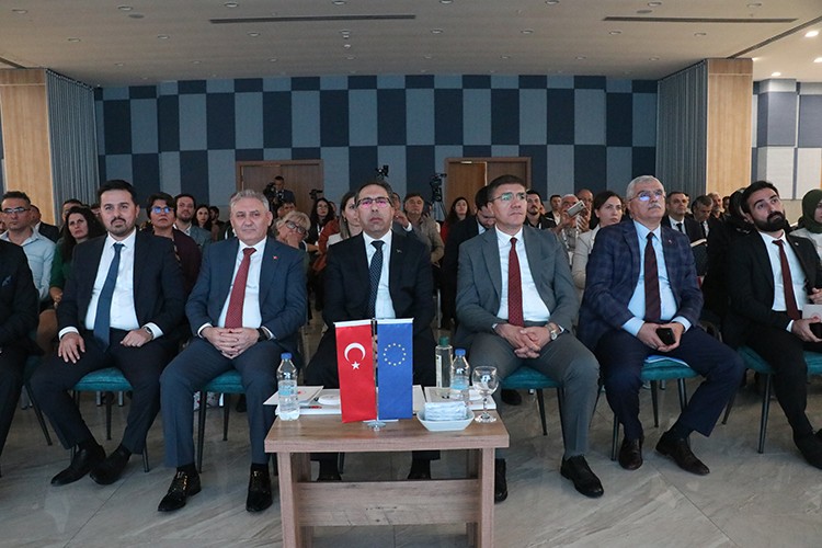 Burdur'da "Kırsal Kalkınma Bileşeni IPARD III" tanıtım toplantısı yapıldı