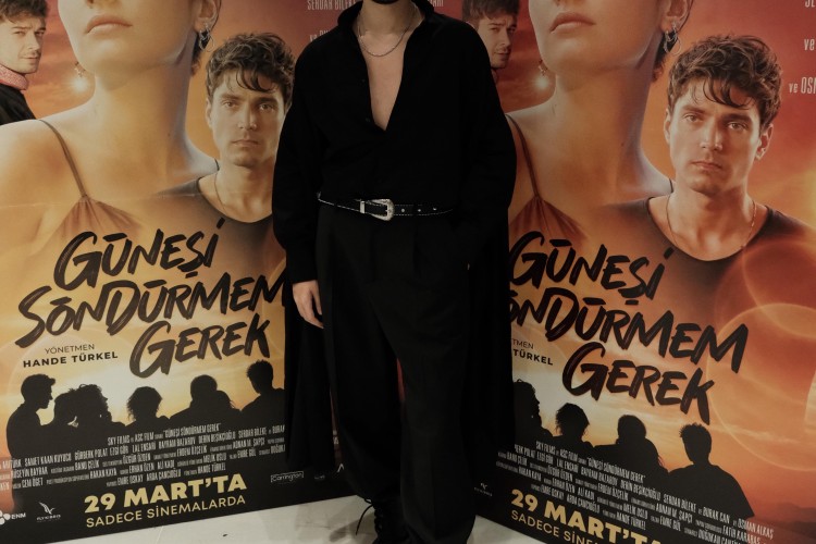 'GÜNEŞİ SÖNDÜRMEM GEREK' FİLMİNİN GALASI GERÇEKLEŞTİ!