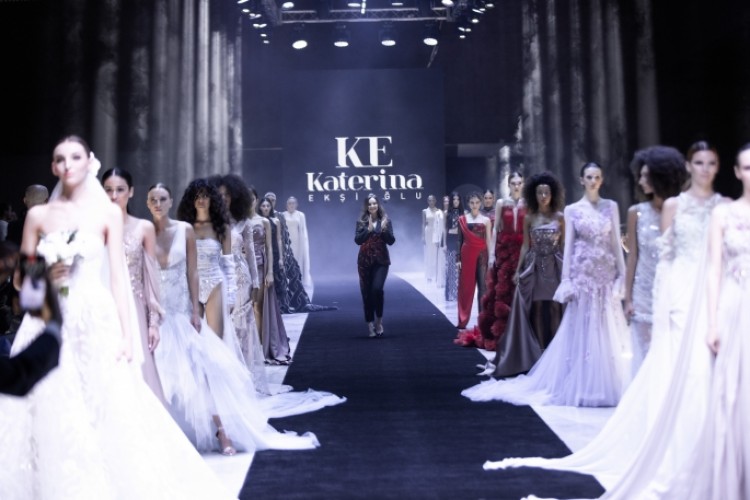 "SS2024" KOLEKSİYONUNU İLK KEZ BAKÜ MODA HAFTASI'NDA TANITTI