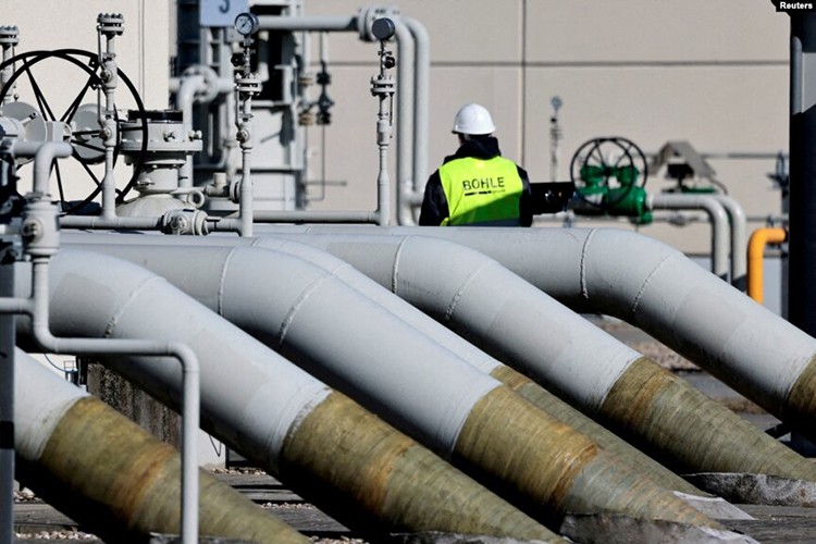 ..Kuzey Akım gaz hatlarında esrarengiz sızıntı!