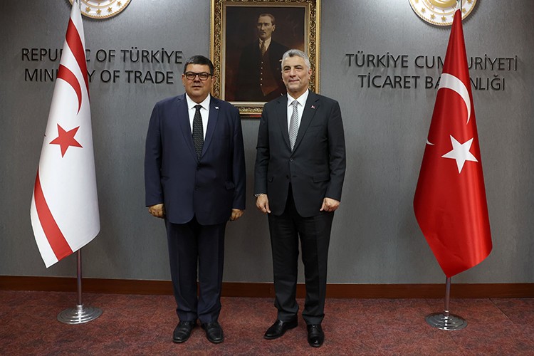 KKTC Maliye Bakanı Berova ile bir araya geldi