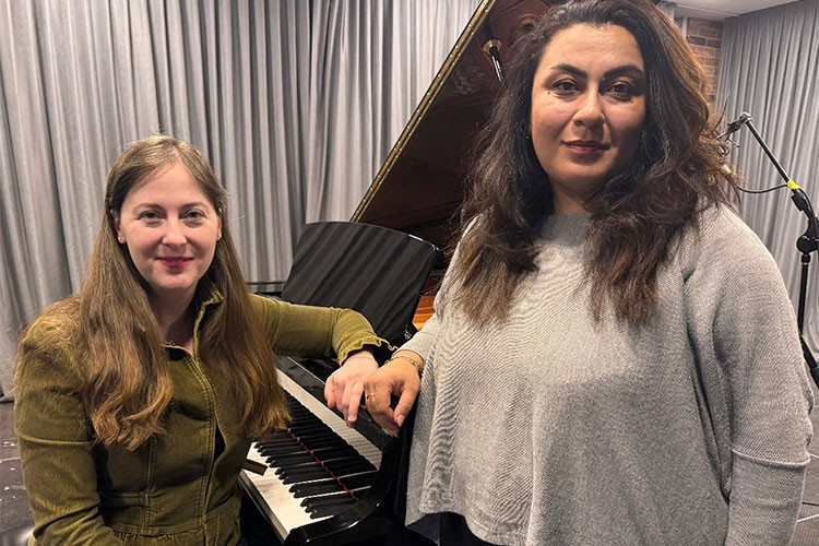 Liedlerle Bir Kış Akşamı