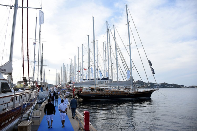 Tekneler görücüye çıktı