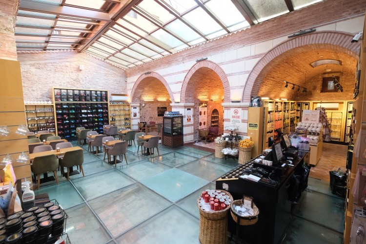 Beta Yeni Han'dan bayrama özel mola