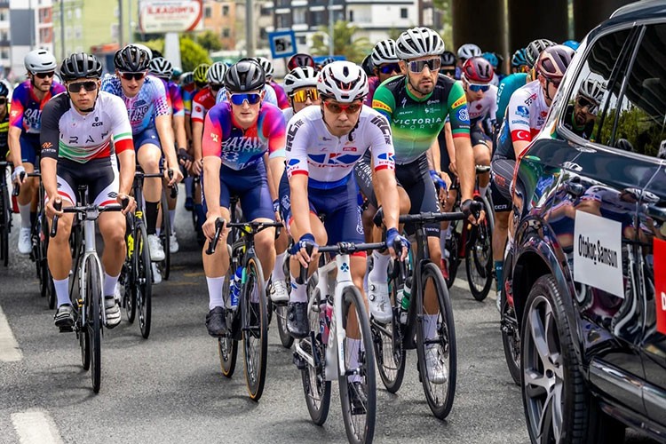 Pedallar Türkiye'nin geleceği için dönüyor