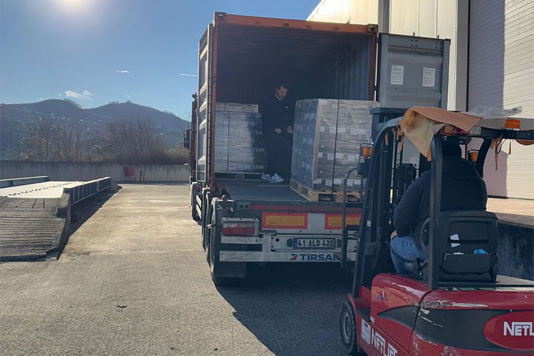 Ordu'dan İngiltere'ye 10 ton bal ihraç edildi