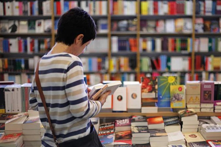 Okuyucuları yeni kitaplarla buluşturuyor