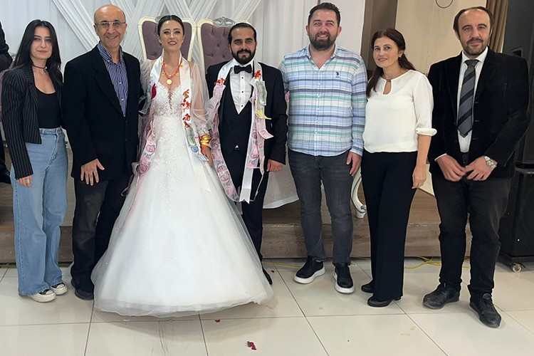 Analiz Gazetesi'nin mutlu günü