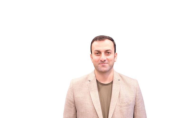 Versuni Üst Yönetimindeki Değişikler