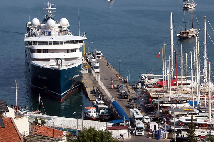 Fethiye'ye " SH Diana" kruvaziyeriyle 63 turist geldi